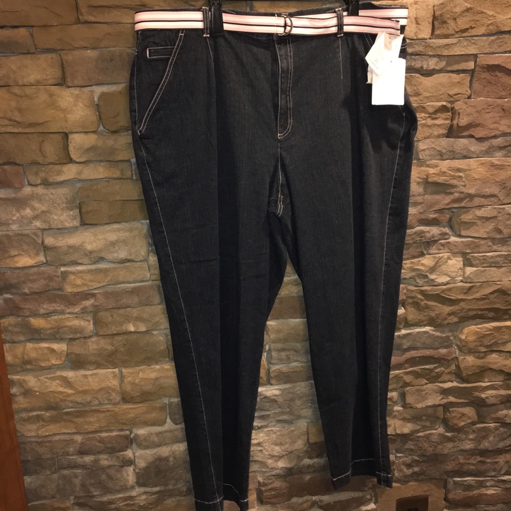 🌸 Liz Claiborne Jeans w/ matching belt Plus Size
